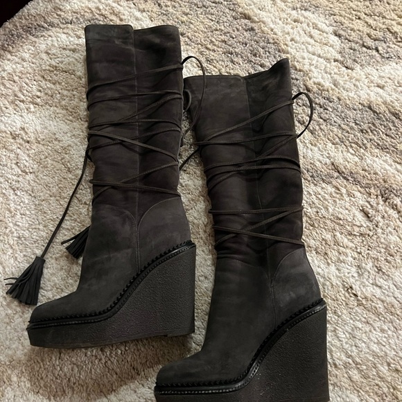 Yves Saint Laurent Platform Shearling knee high lace up boots - size 36 - Picture 2 of 8